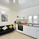 아파트 L'angolo Del Saraceno 카리니